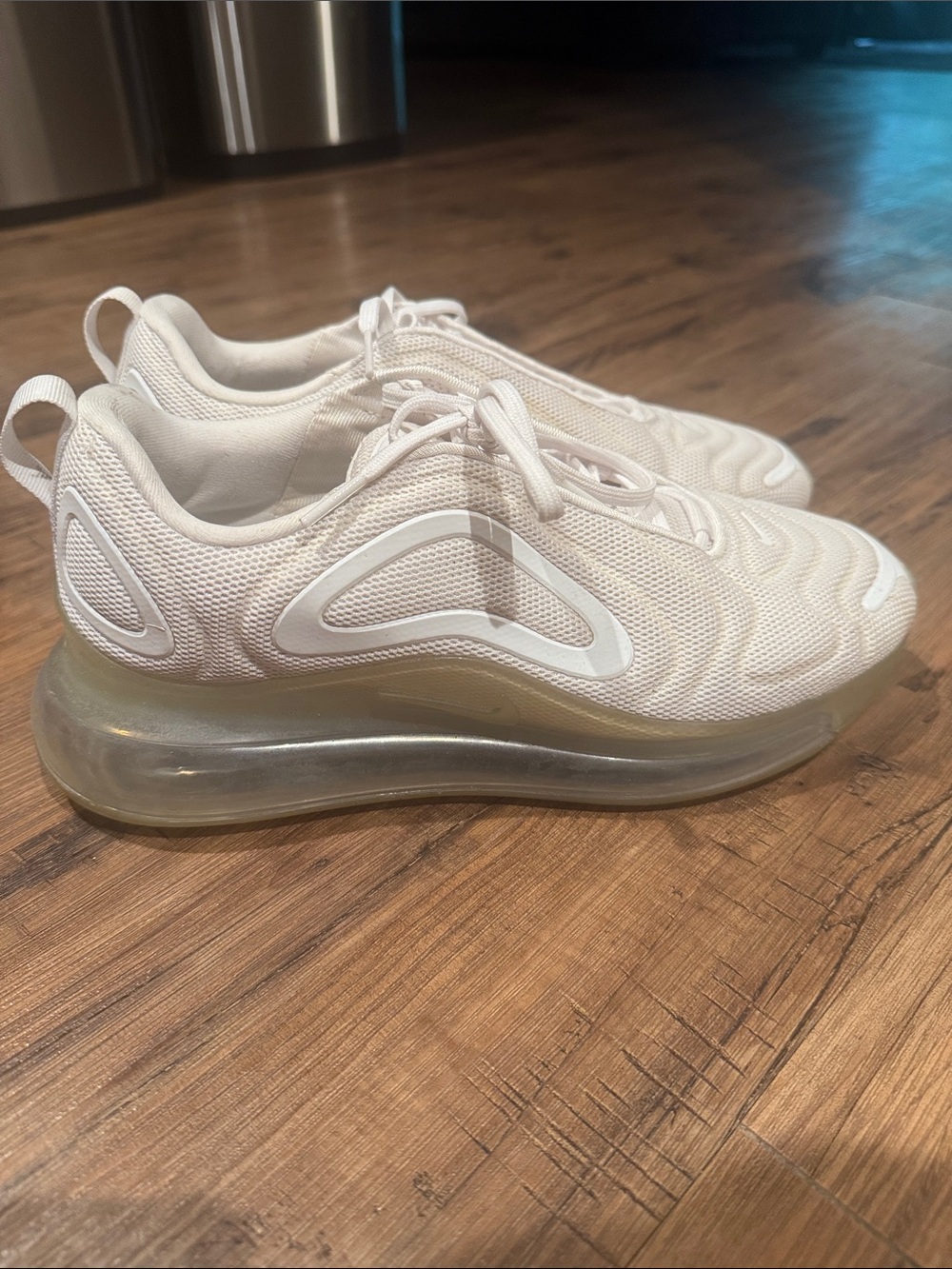 White air max 720